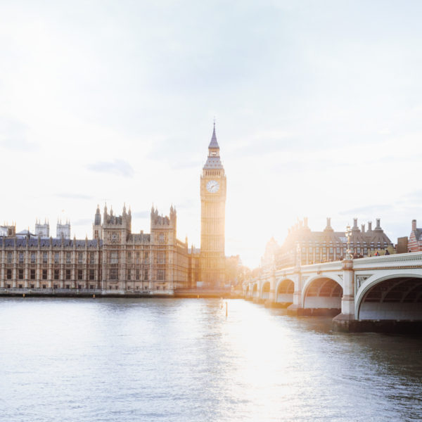 big ben vu depuis la tamise