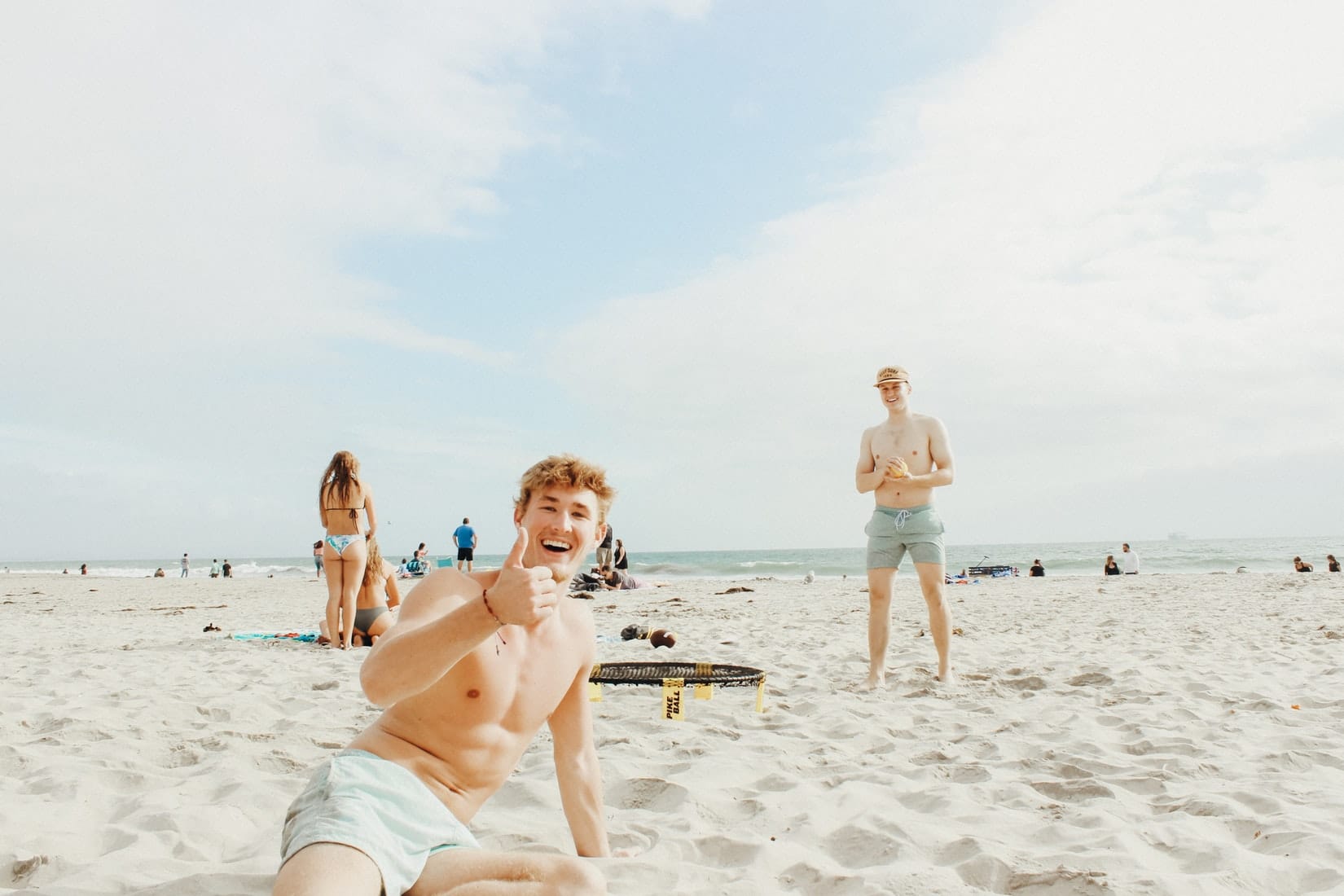 Amis a la plage jeux