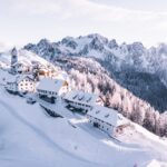 Montagnes enneigées pour les vacances de noel 2019