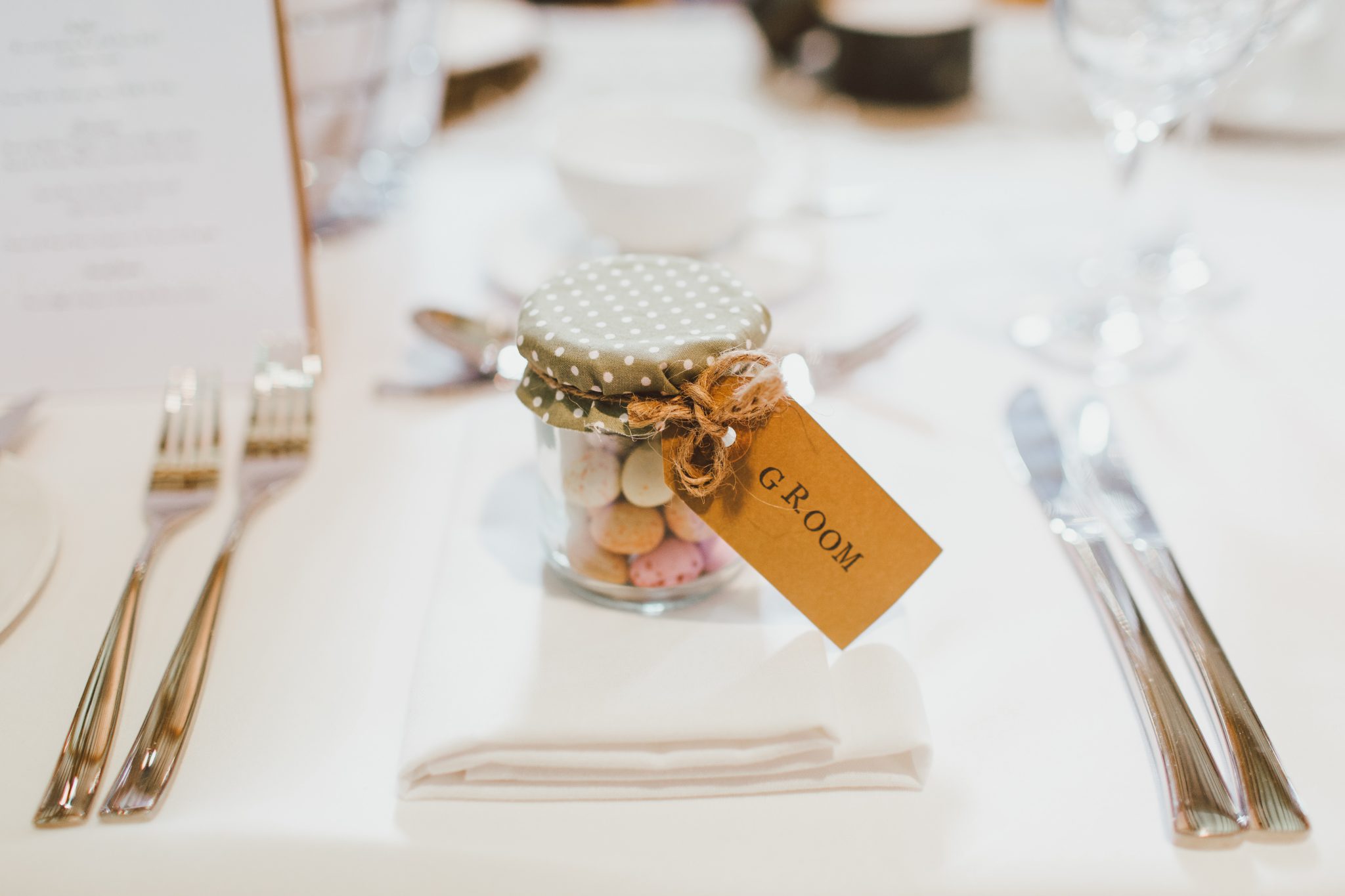 Pot de confiture en guise de cadeau de mariage pour vos invites