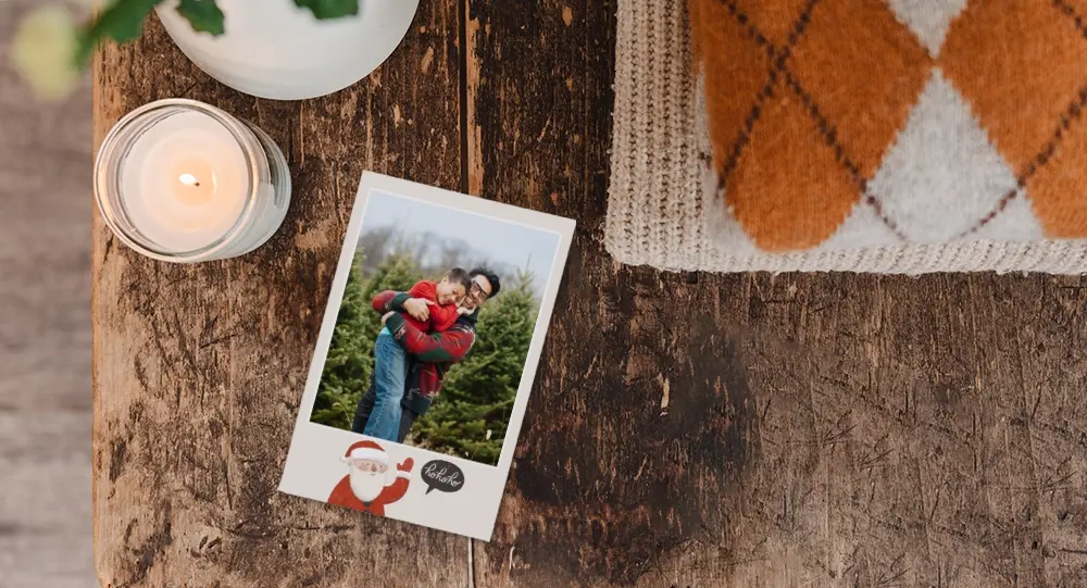 carte de joyeux Noël avec sapin famille