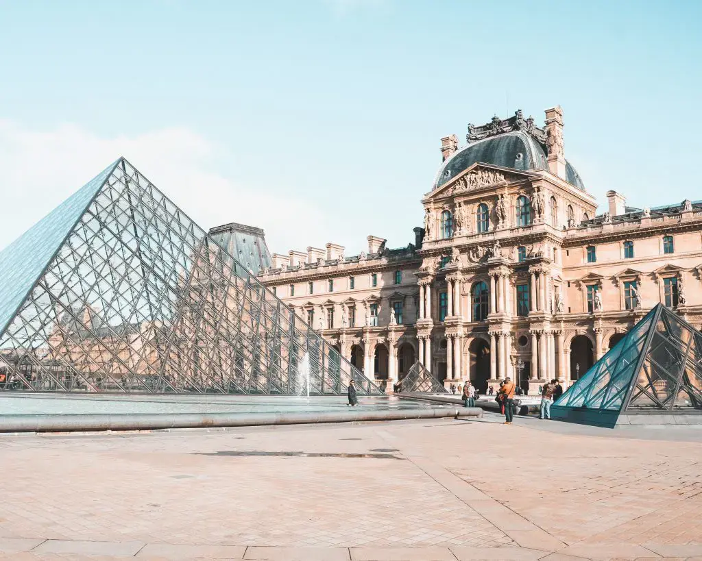 paris patrimoine louvres